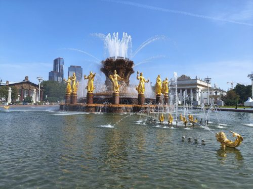 Пешеходная экскурсия по ВДНХ