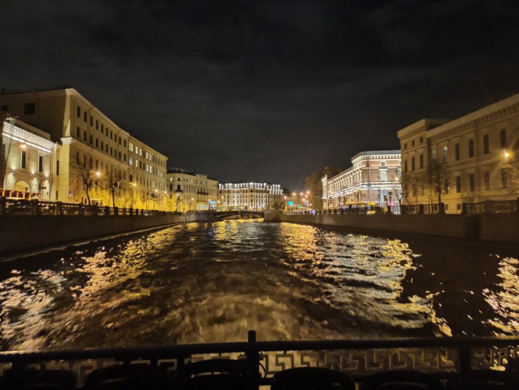 Выпускной: Санкт-Петербург на 1 день!