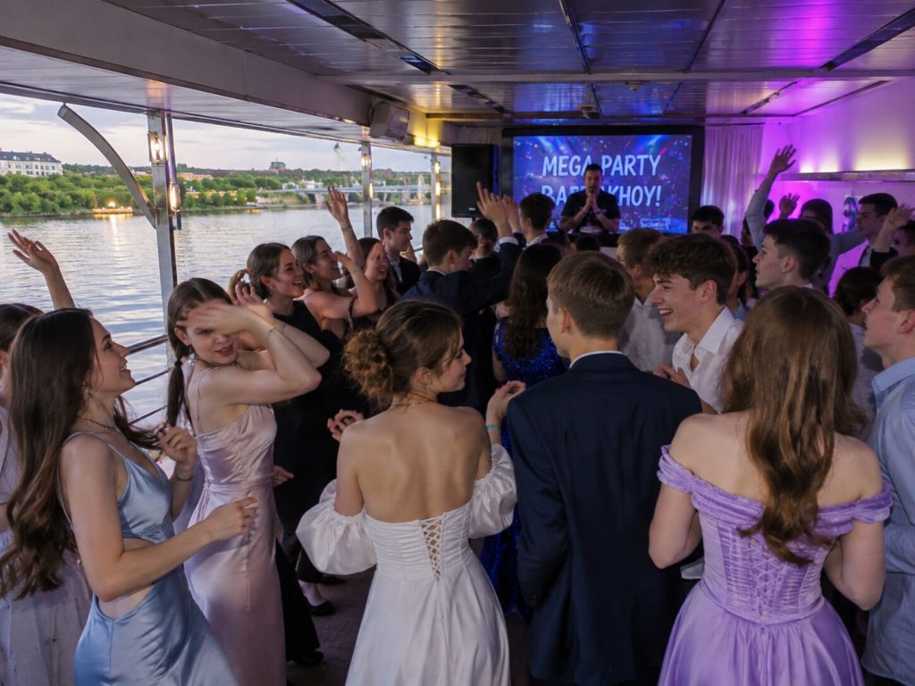 Выпускной в Ярославле в стиле Mega Party